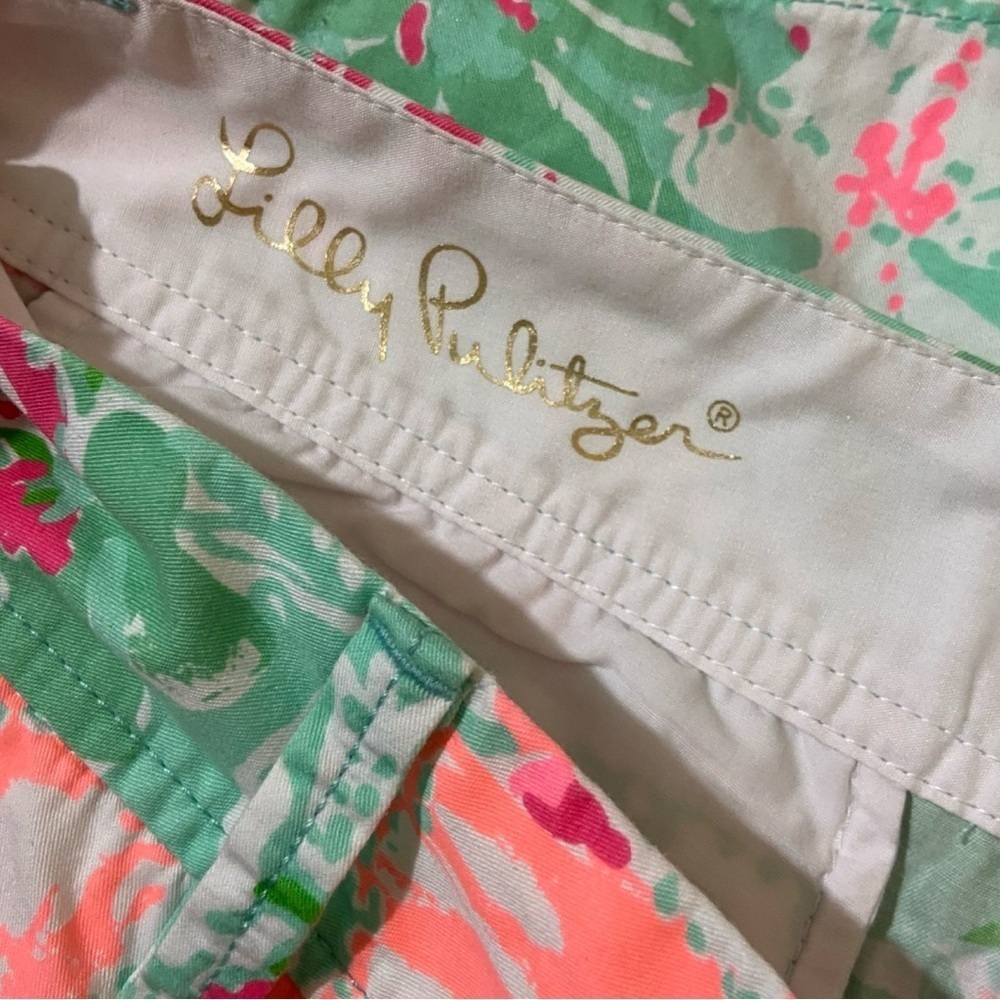 Lilly Pulitzer — The Callahan Short — Florals in Peach, Pink, Green & White - Picture 5 of 6